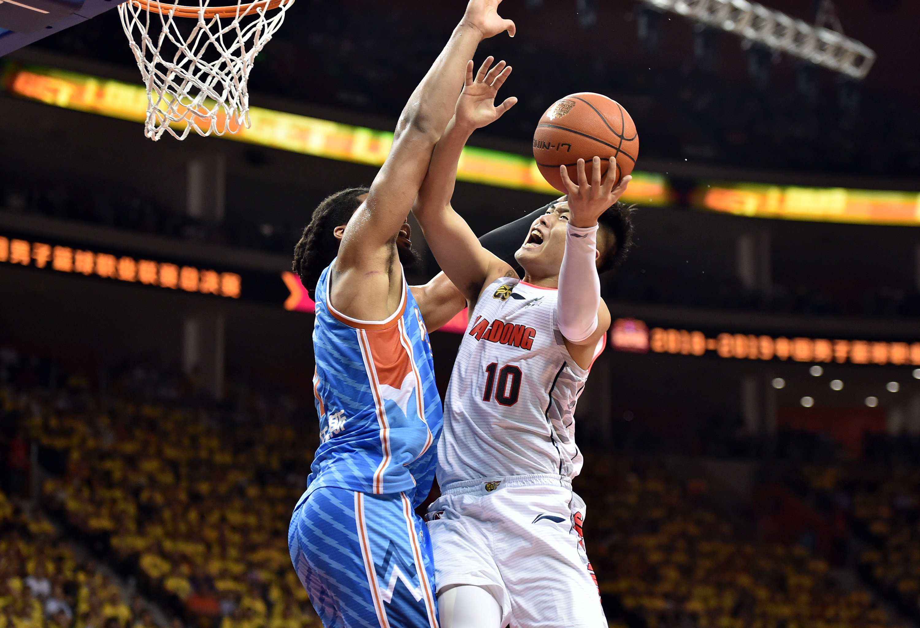 篮球——cba总决赛:广东东莞银行胜新疆广汇汽车(14)