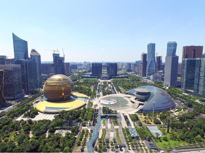 逃离一线城市的人都去哪了?都跑到这三个城市了,这里也有高薪!