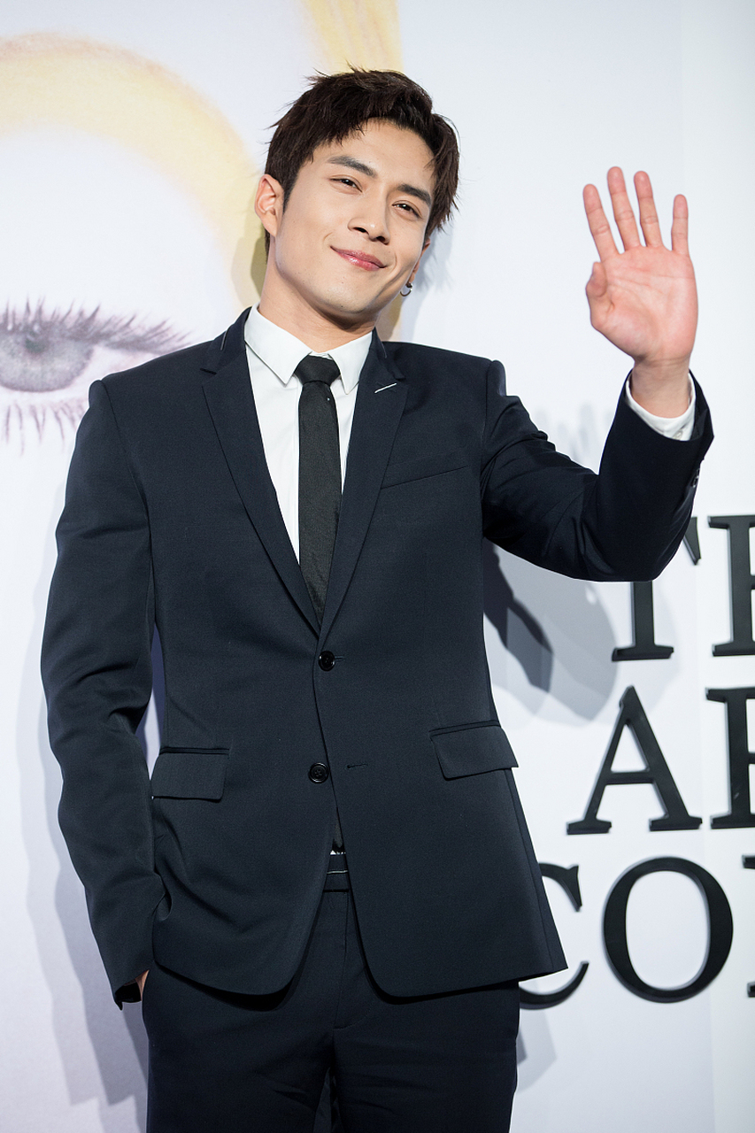 韩东君是一位阳光帅气的演员,他的形象非常健康向上,让人们感受到一种