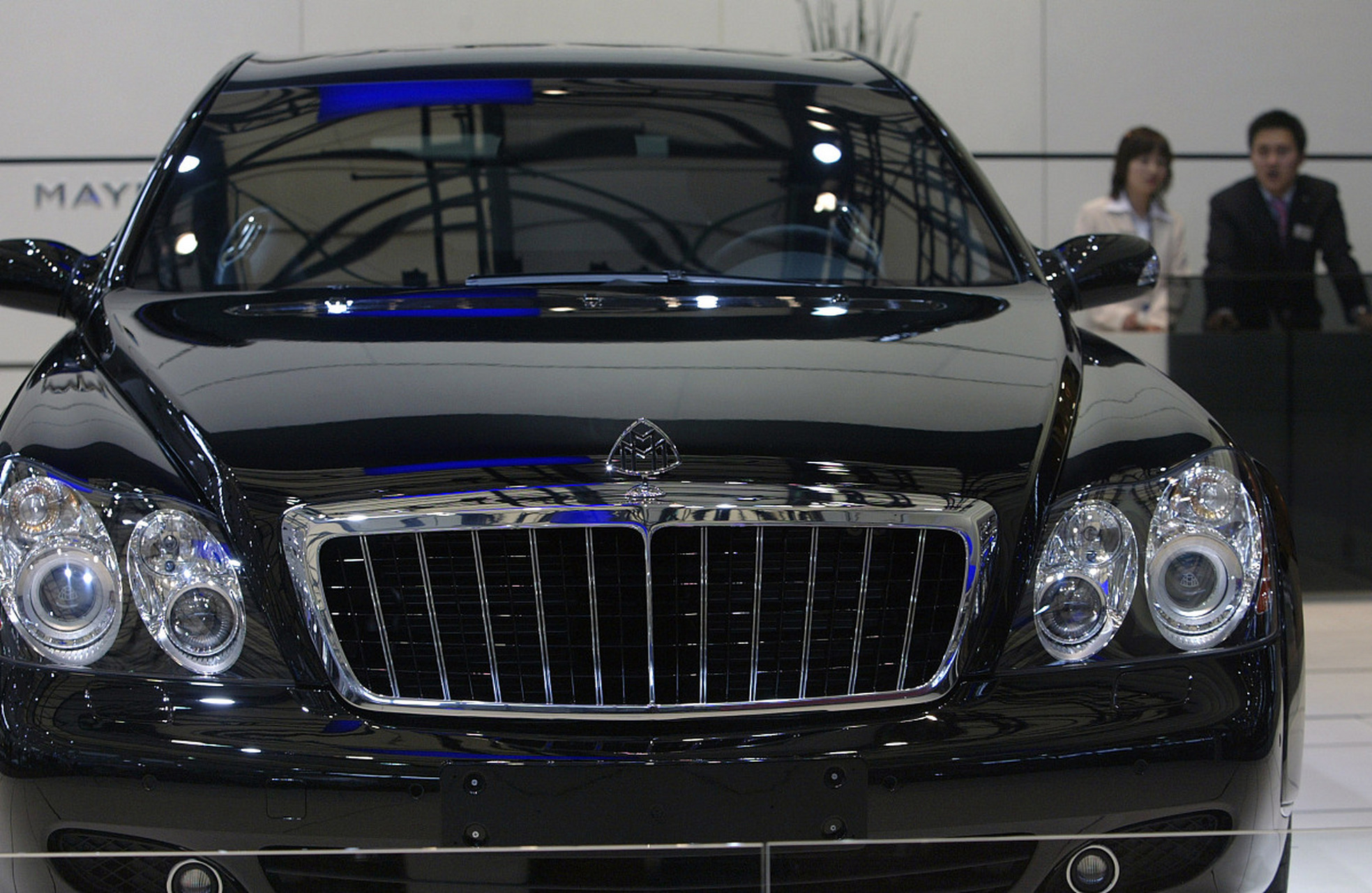 迈巴赫s900,一部"行走的艺术品"  近日,迈巴赫又一款堪比"天花板"的