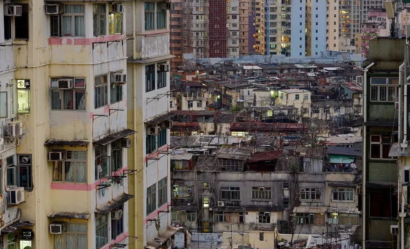 香港的"笼屋"是什么样子?看过之后就明白,你住的多好!