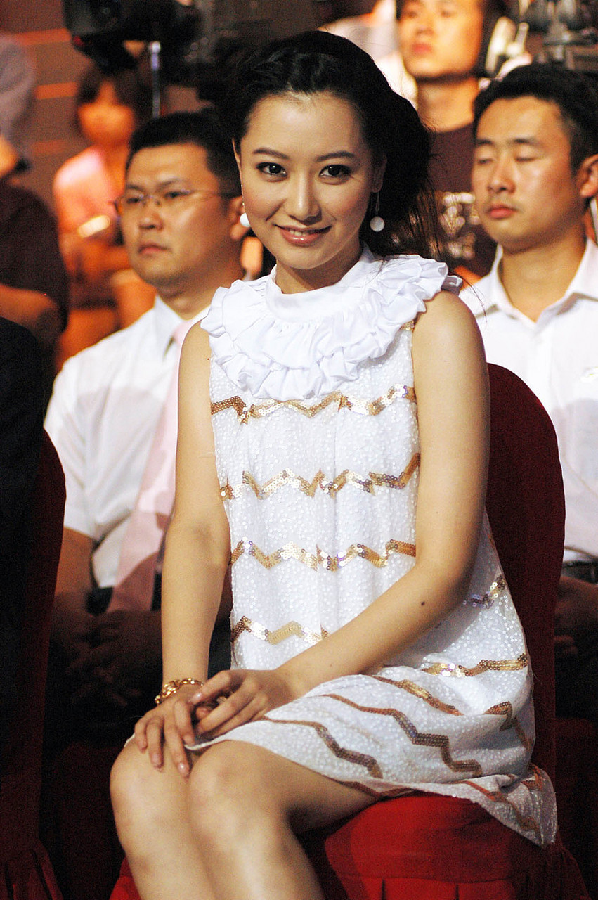 白冰(michelle),原名陈东,1986年5月2日出生于陕西省西安市,中国内地