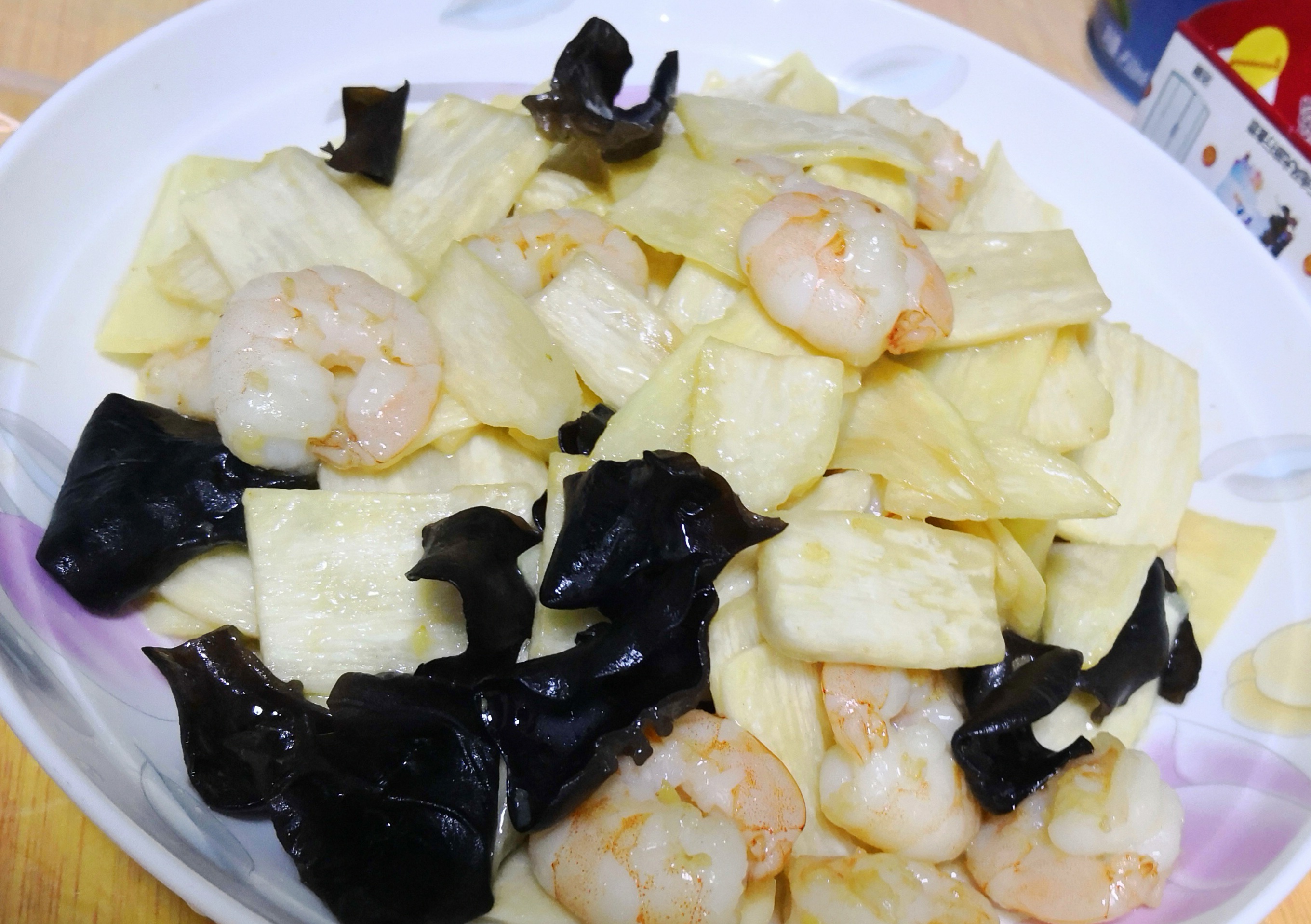 茭白  木耳  炒虾仁