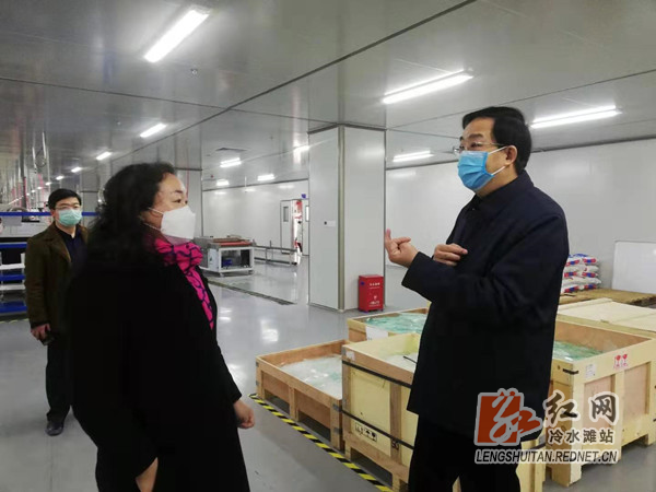 何冲龙调研企业复工情况:堵疫源 抓落实 确保生产正常运转