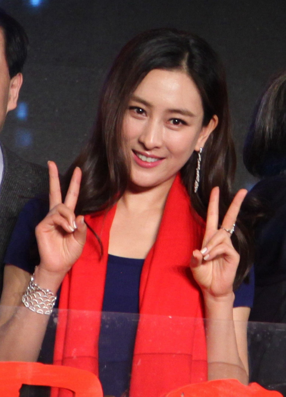 马苏现身网红生日宴会被嘲当陪衬# 关于马苏现身网红生日宴会被嘲当