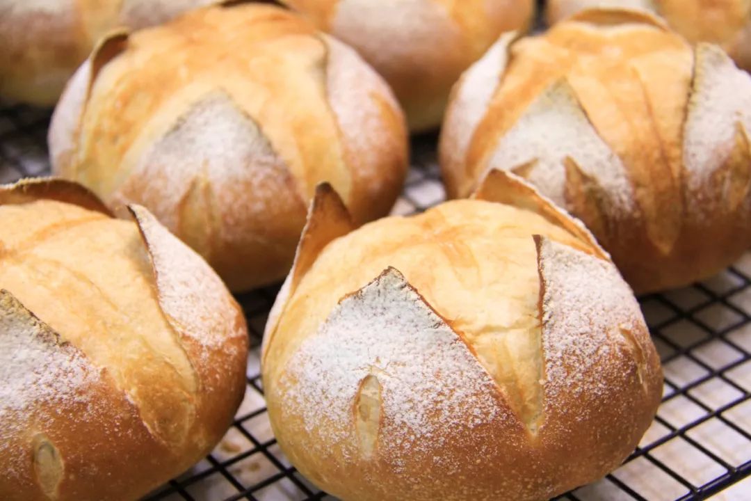这个面包柔软美味,少油少糖,营养健康开口笑低油低糖全麦软欧包