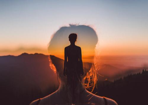 "天地玄黄,宇宙洪荒",《千字文》开头八个字,彰显古人智慧