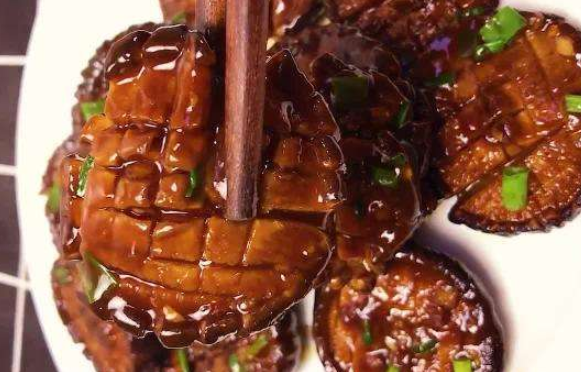 用香菇做"假鲍鱼",牢记这3点,炖出香菇比鲍鱼海鲜,超入味!