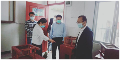 蕲春县人大常委会副主任丁珍桃来蕲春四中督导高三复学工作