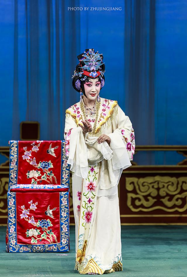 王岳凌,白金,马博通,孙世民,孙震,张青松,马珍珍 演出单位:北京京剧院