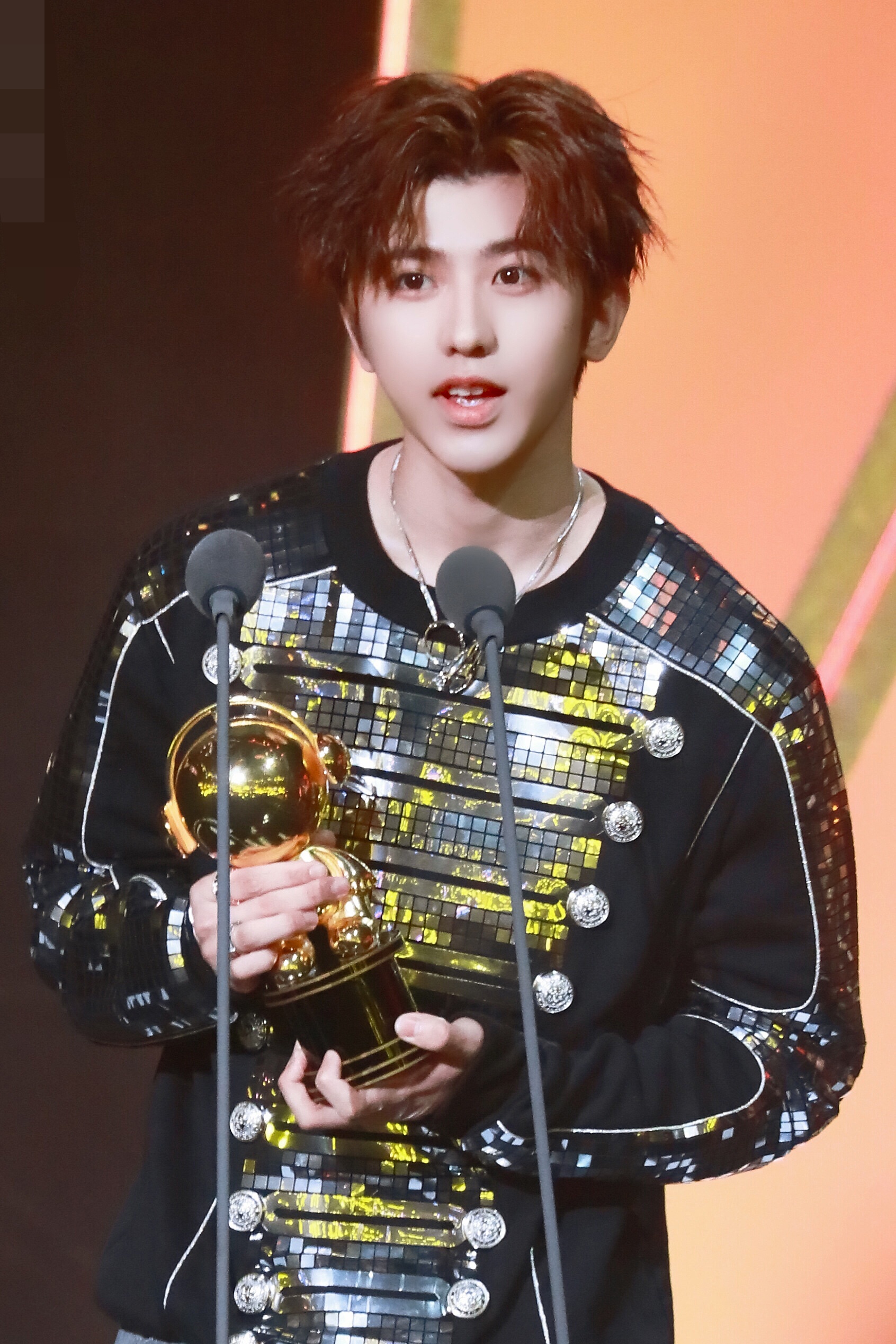 咪咕汇,ikun许蔡徐坤一片金海