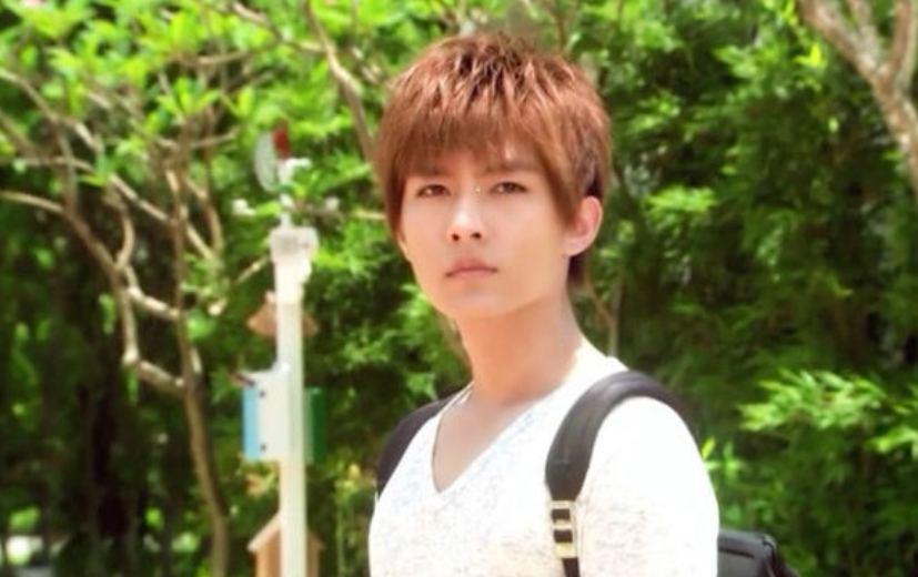 那个陪伴我们青春的炎亚纶,出道十几年,归来仍是少年