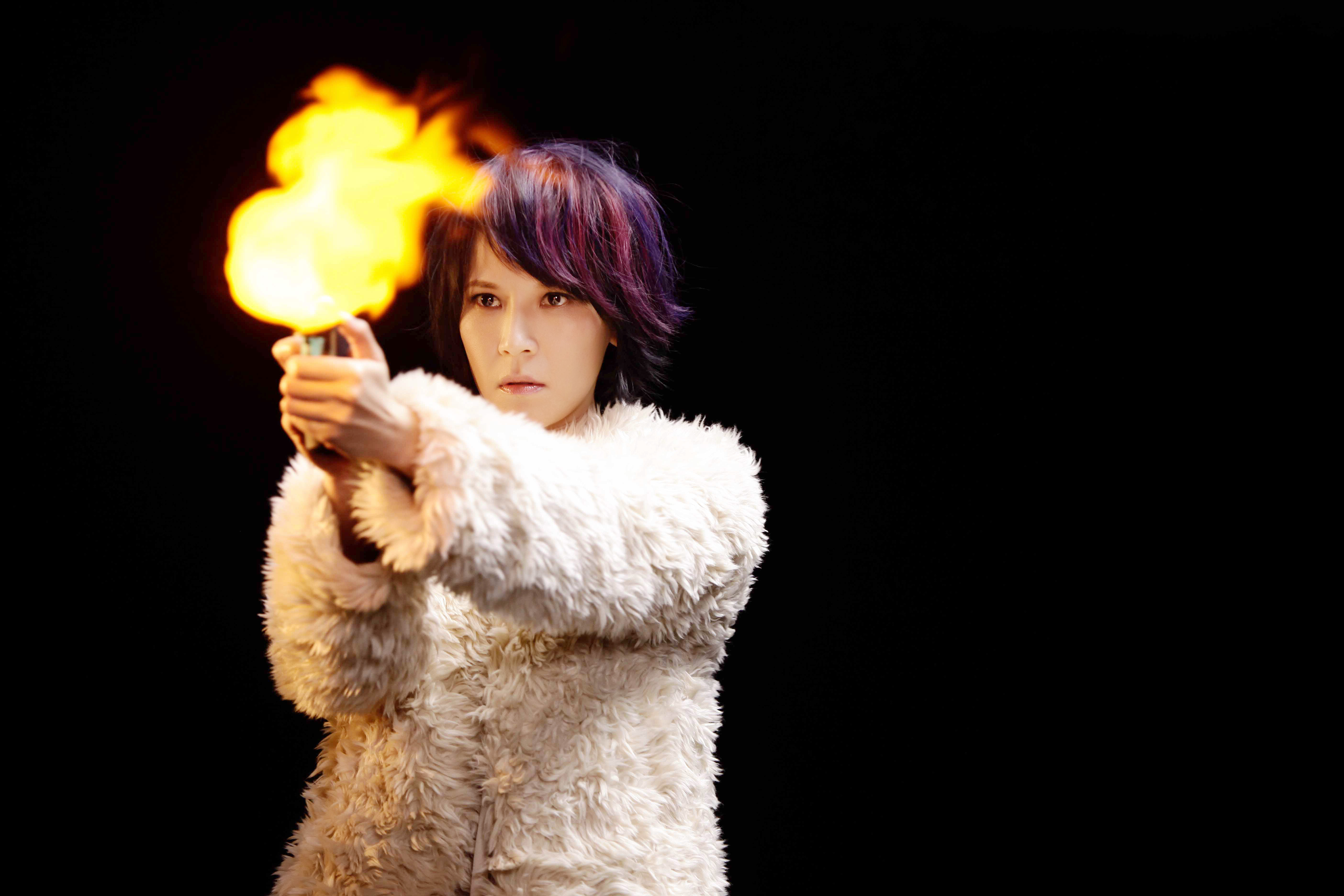 华语乐坛冷色调声音,音乐女爵杨乃文的十首好歌