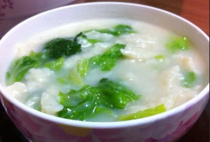 天冷最喜欢的一道菜,一碗热气腾腾的面疙瘩汤捧在手心,味道鲜美