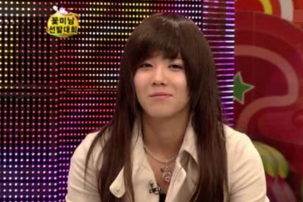 扮女装的4位男星,马天宇,李弘基,王嘉尔,权志龙,你最爱谁?