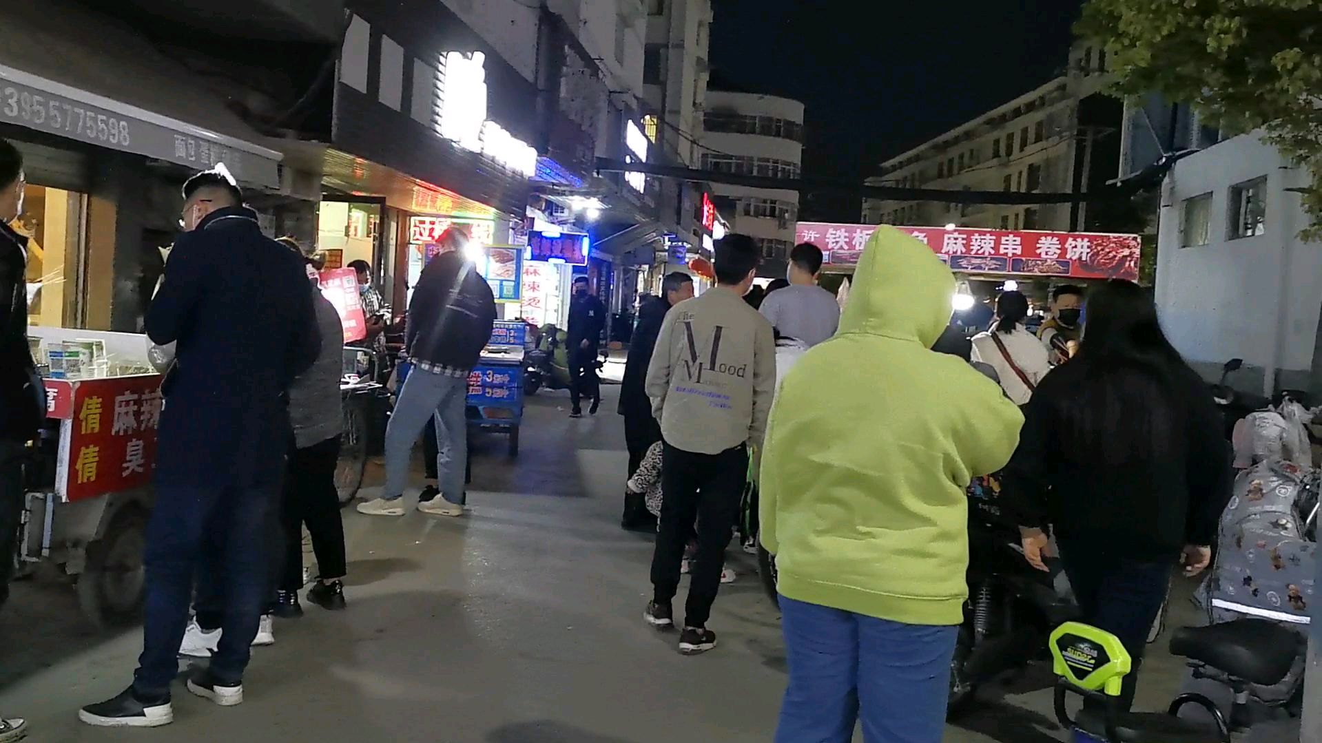 县城最火爆的夜市,一切都是那么熟悉美好!