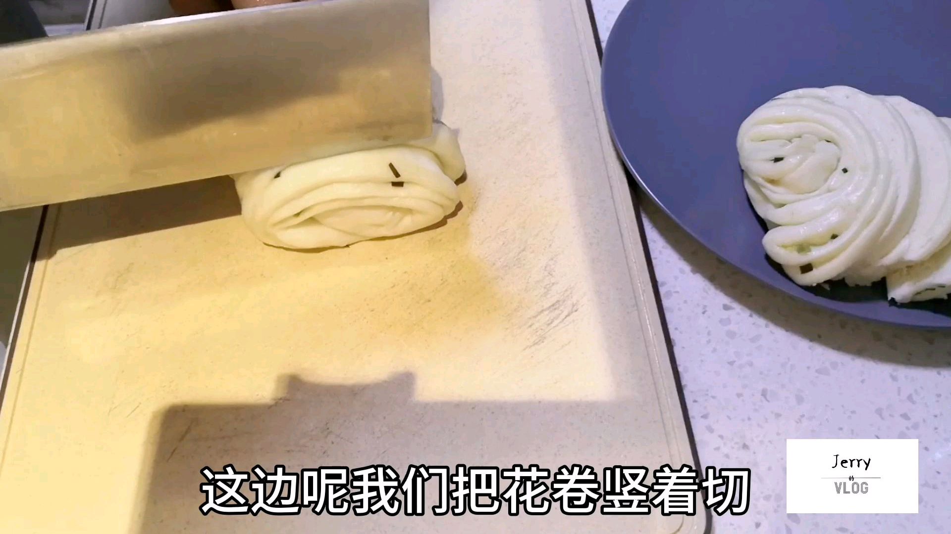 剩的馒头花卷还能这么吃?怎么想都想不到