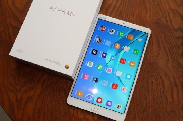 华为平板m5青春版 荣获2018年度科技产品大奖