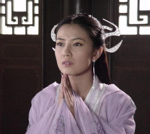 俞莲舟vs周芷若,两人到底谁更强?答案在这里