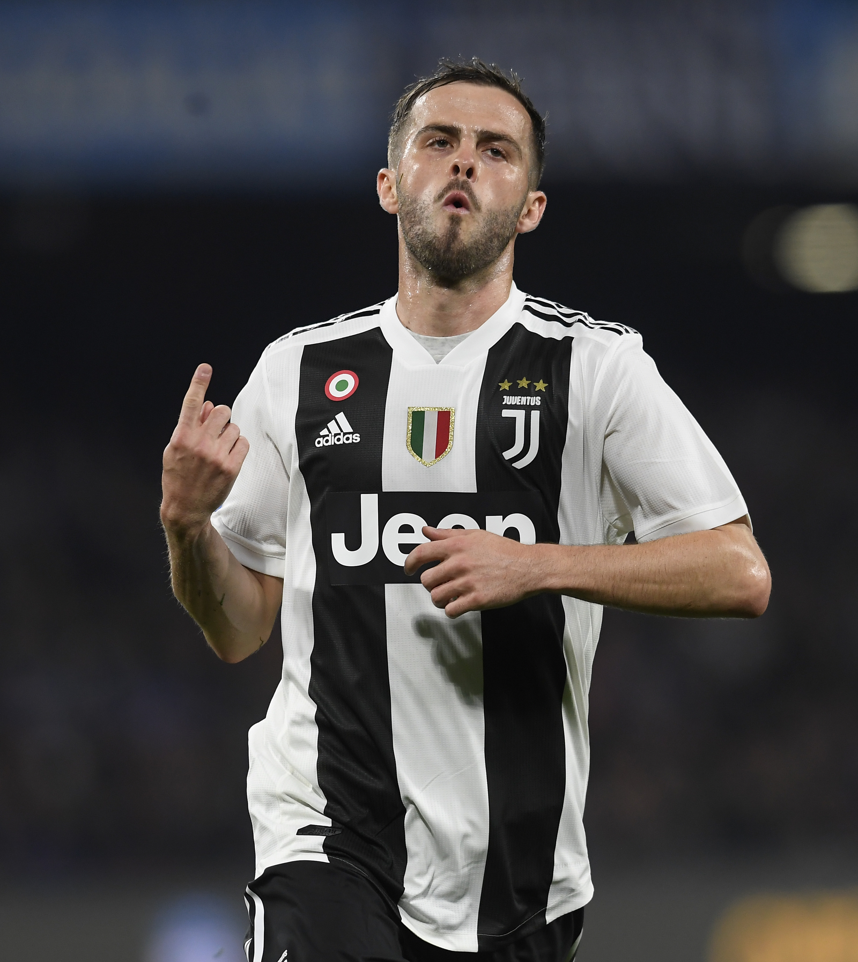 3月3日,尤文图斯队球员皮亚尼奇庆祝进球.