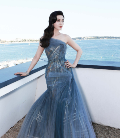 当事人发文"亲密照",范冰冰晒图证明,只有刘国梁回应太耿直