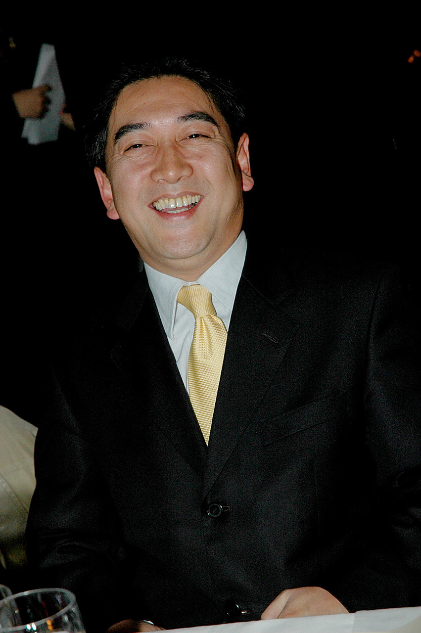 央视体育记者水均益的女儿,也是一位优秀的记者.