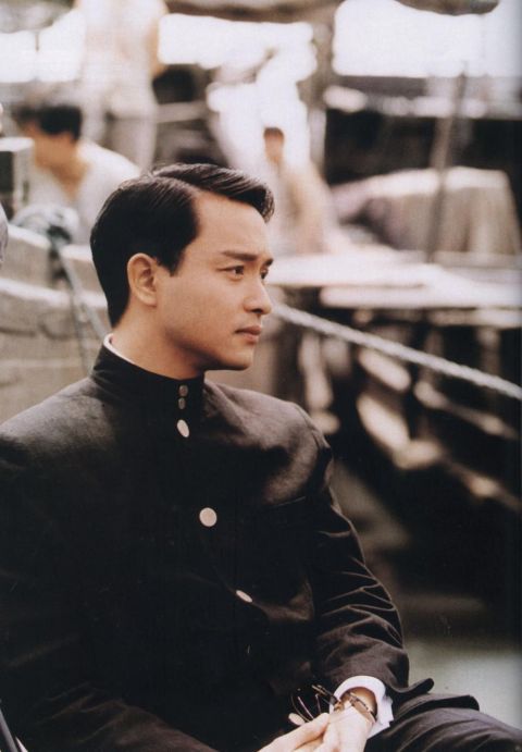 张国荣转世?路人侧颜神似张国荣