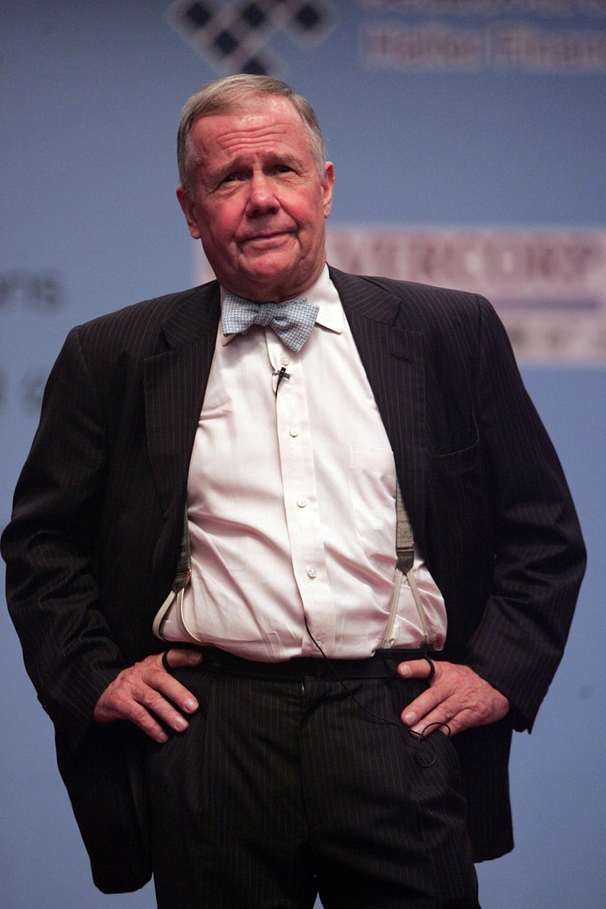 吉姆·罗杰斯警告下一个熊市将是"他一生中最糟糕的一次",因为债务