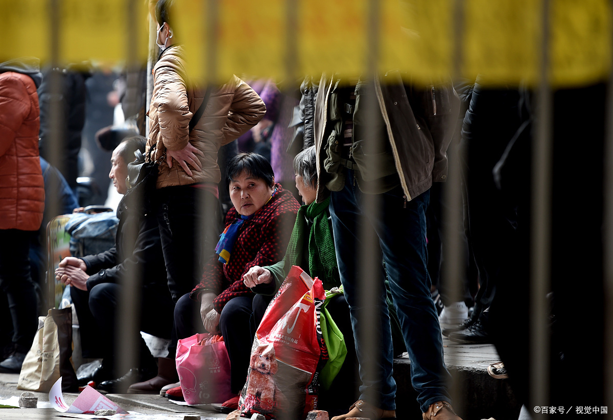 坎坷不平打工影,酸甜苦辣心忧伤披荆斩棘脚下程,一路风景一路梦
