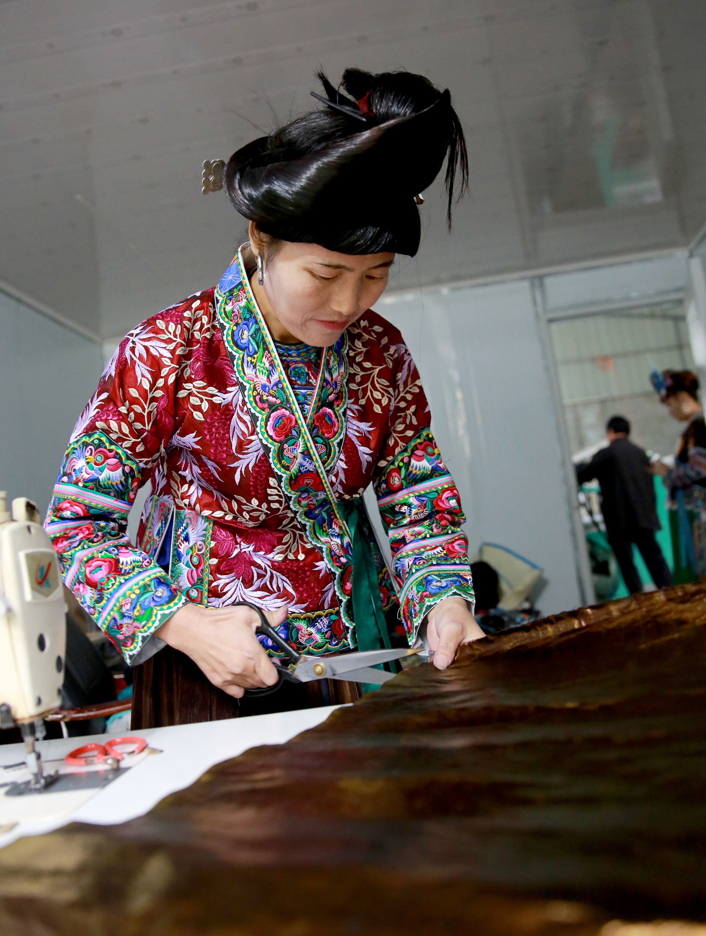 广西融水:传统亮布展新颜(9)