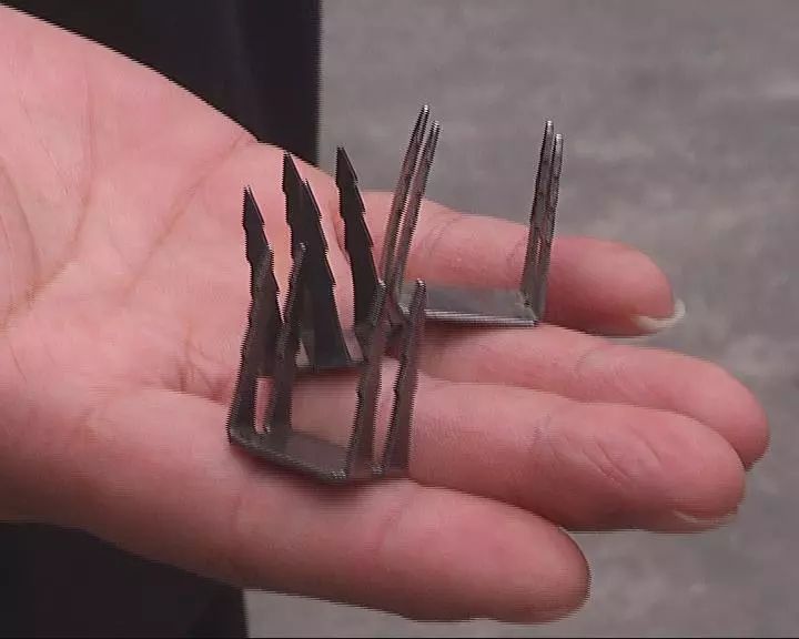 揭阳有人车胎接连被扎破,原来遭遇扎胎神器