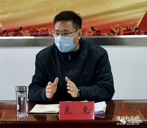 克克:以更大决心更强力度坚决夺取脱贫攻坚战最后胜利