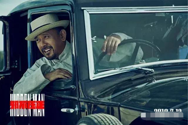 彭于晏"裸奔"上线,尽在姜文老师的《邪不压正》当中!