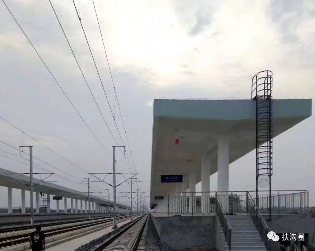 调试开始!高铁扶沟南站已通过第一辆列车!