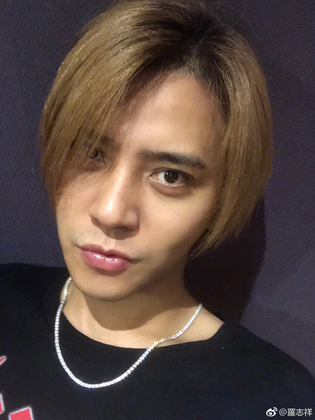 罗志祥剃光头戏精本质展露无遗,网友发现新大陆小猪发际线太高!