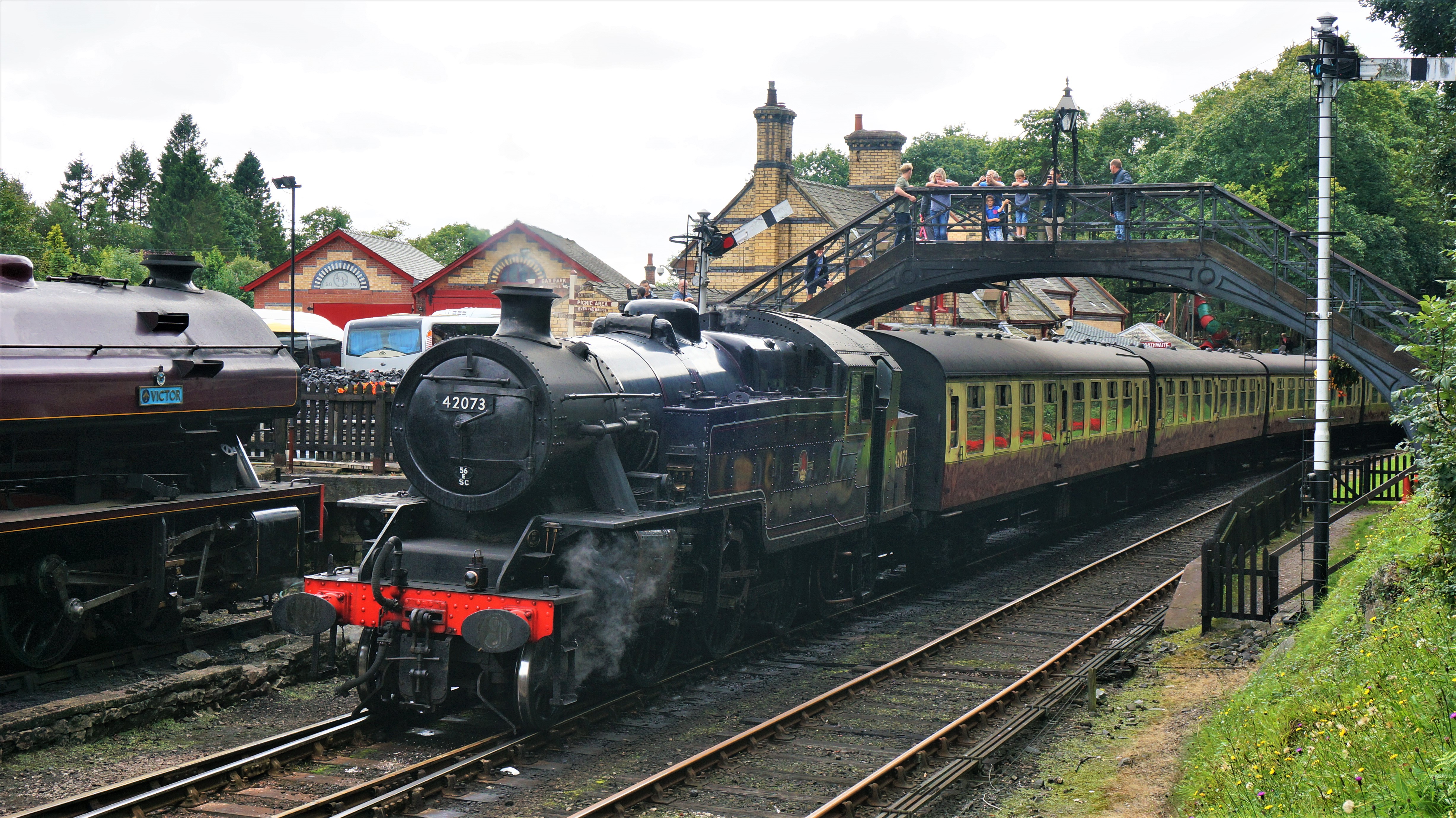 最大的天然湖泊,最老的蒸汽火车,到这体验的不是风景,而是童年
