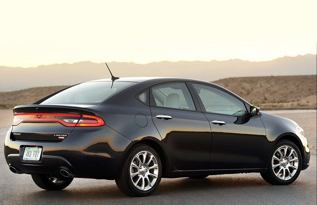 道奇dart2013款 基本型,外观设计很大气,给人一种豪华感