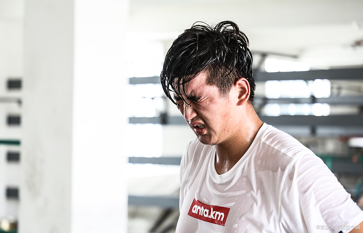 一吃饭就「满头大汗」?可能是胃热郁蒸,《景岳全书》有答案