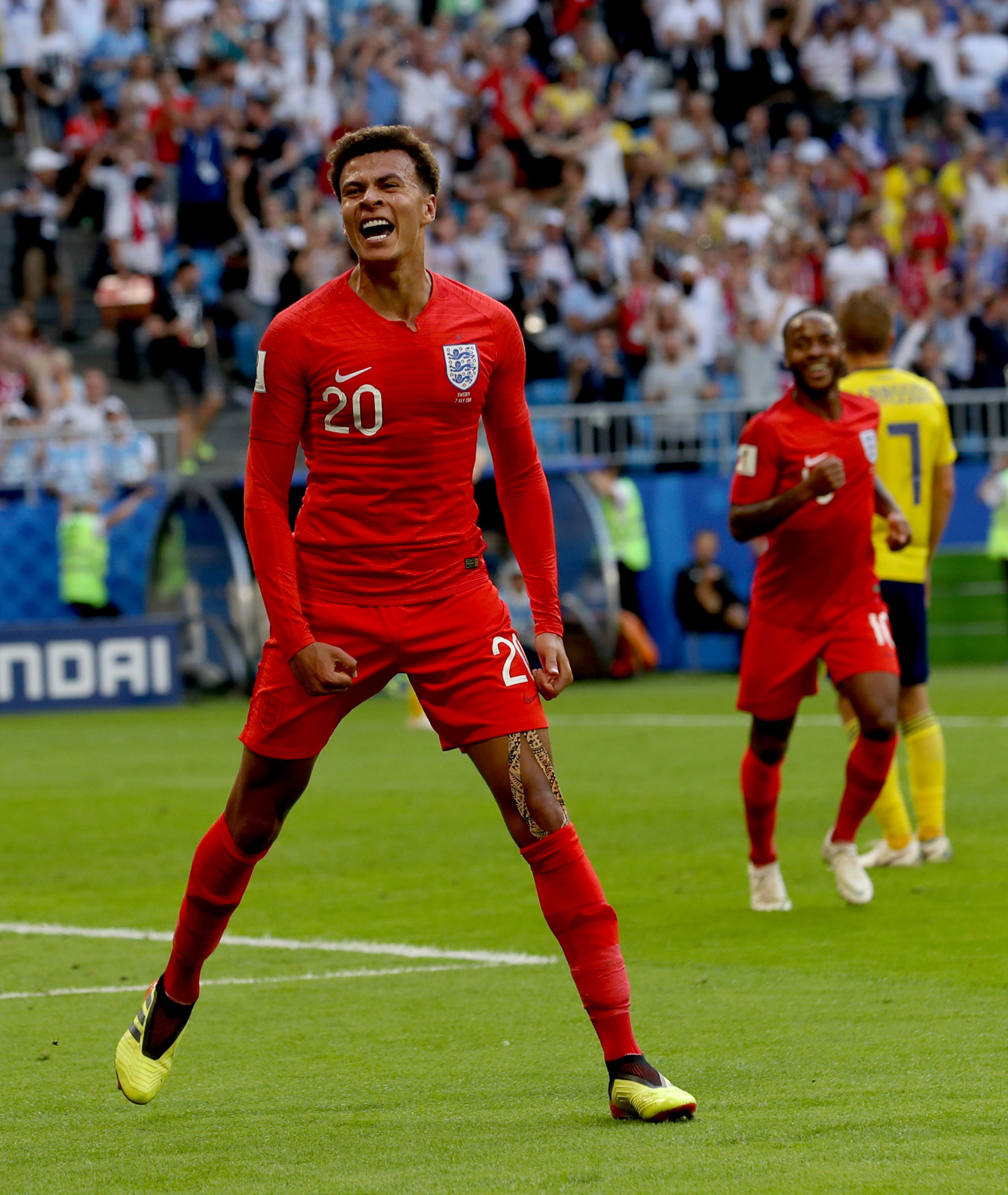 足球——四分之一决赛:英格兰队阿里进球(3)