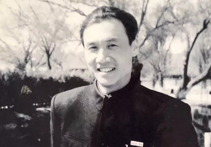 茂源老汉田成仁去世,享年94岁,在他面前,所有的鲜花奖杯都失色