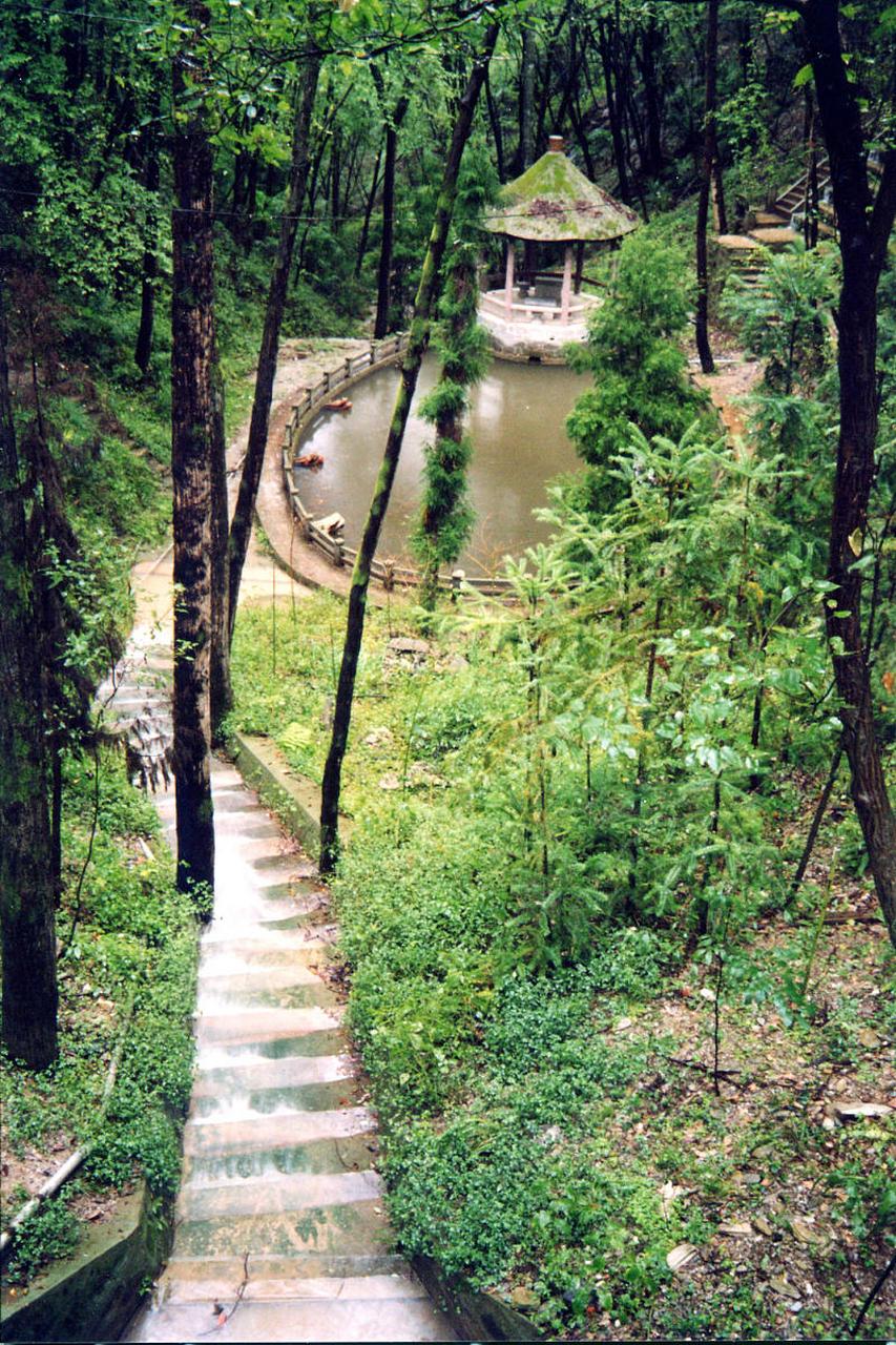 伊春九峰山一日游攻略:出发前了解九峰山的地理位置和特点,规划好路线