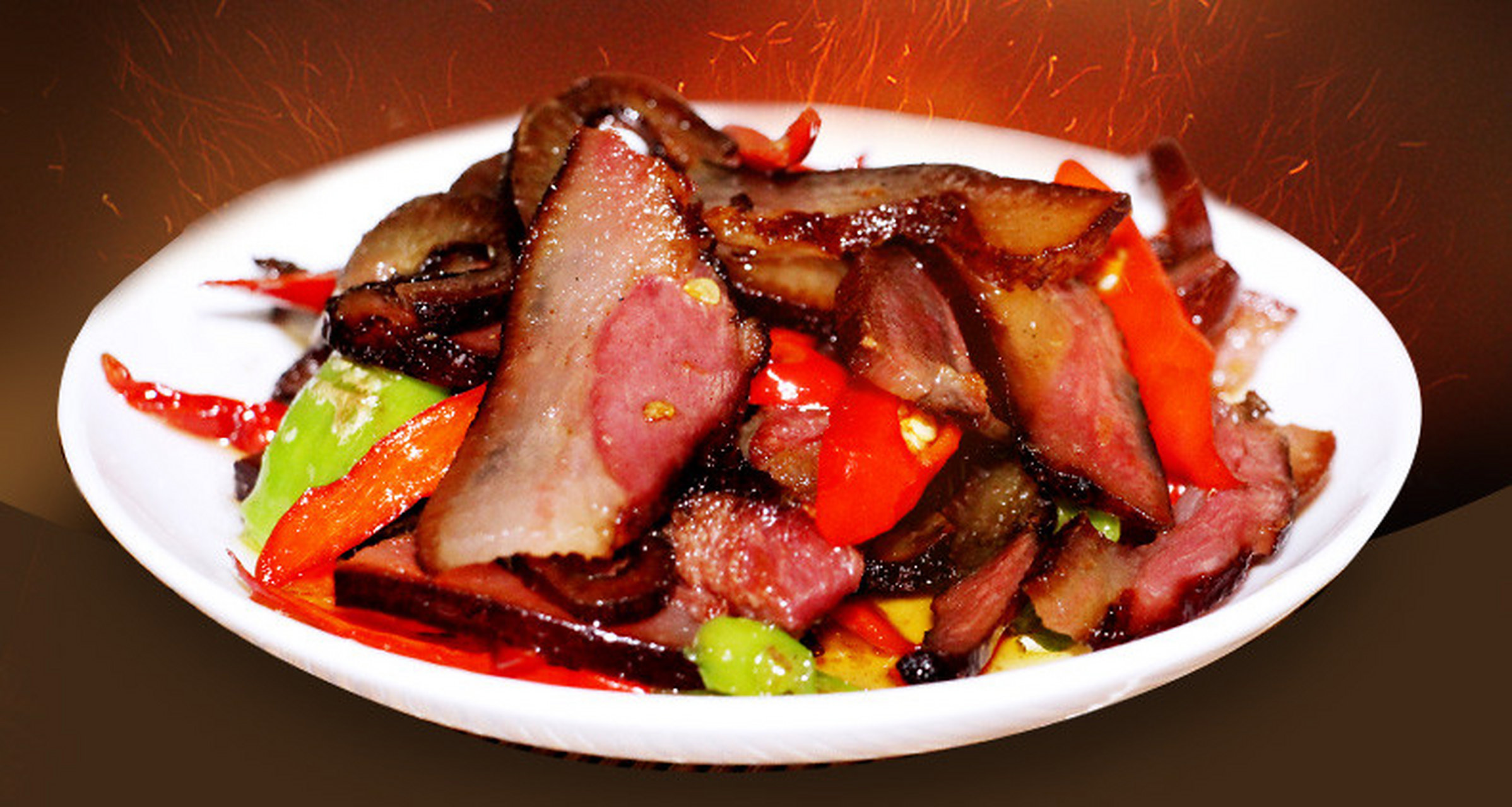 长沙味道#湖南的一道特色菜,以湖南安化腊肉和湘西腊肉最为出名.