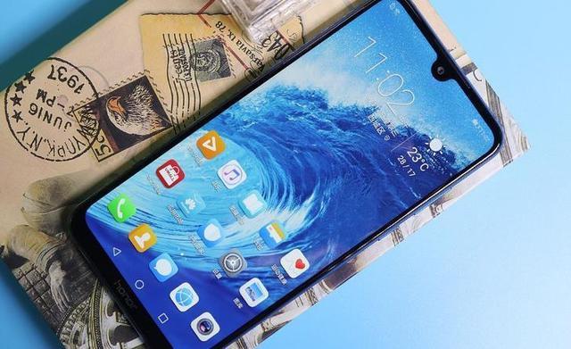 华为7.12寸超大屏手机,如今降至1300元,还不了解一下?