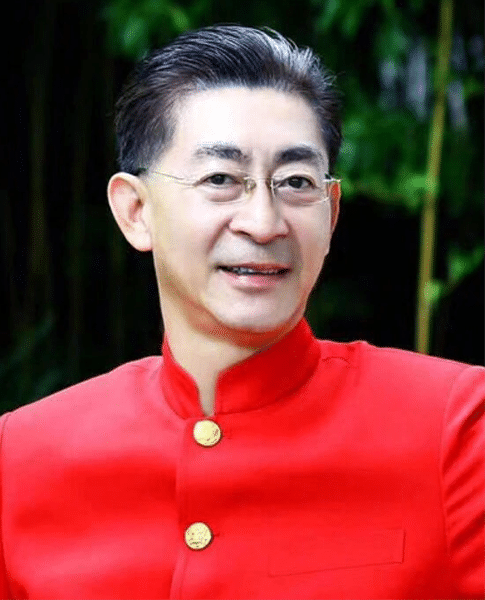 六小龄童照片挂遍吴承恩故居惹争议,网友:是谁借谁的名声宣传?