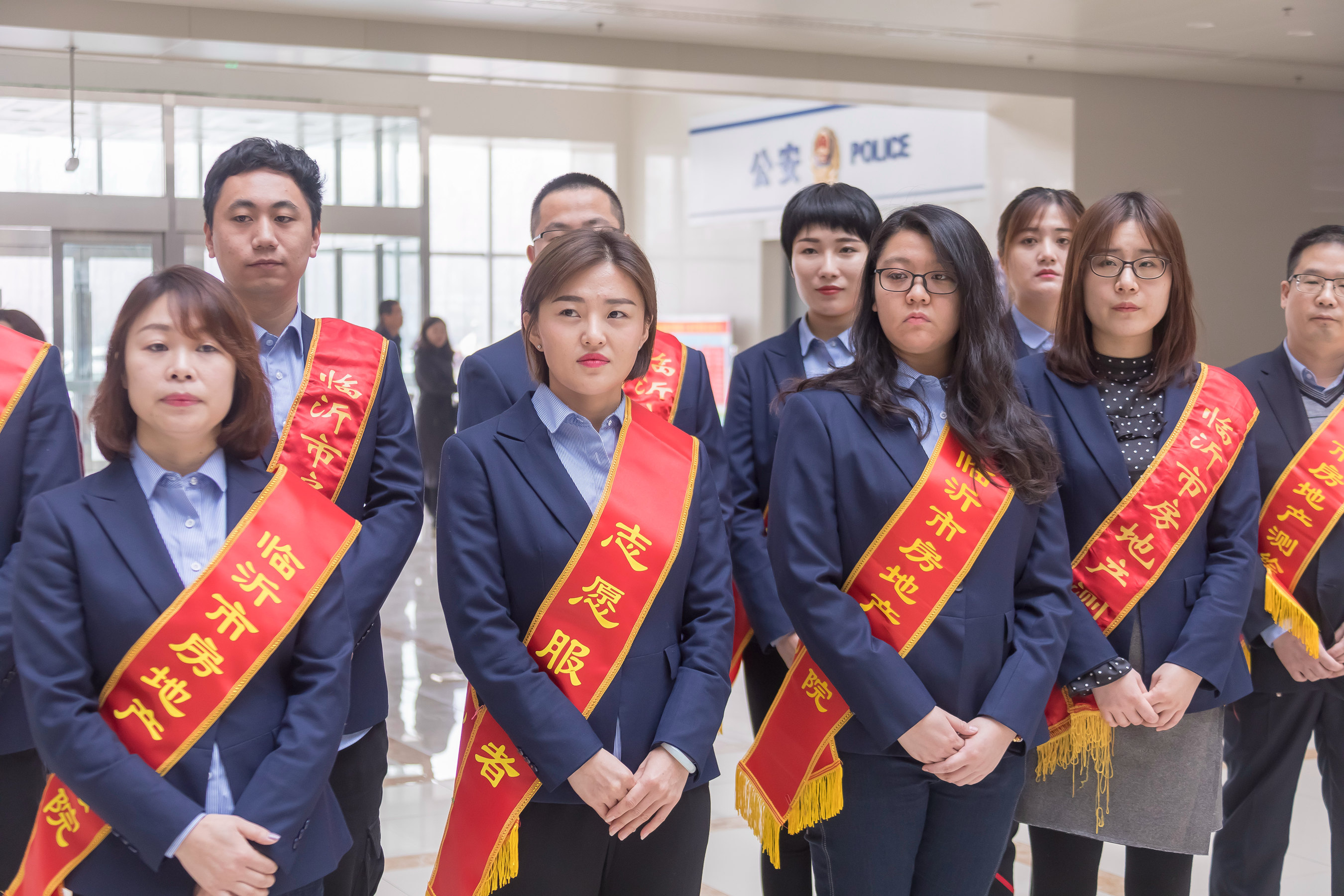 5雷锋学习日,继承和发扬雷锋精神,推动学雷锋志愿服务活动机制化,常态
