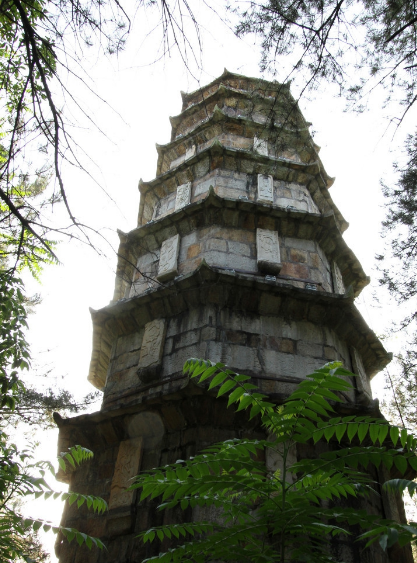 实心青石结构古石塔——福建南平双塔,始建于明朝