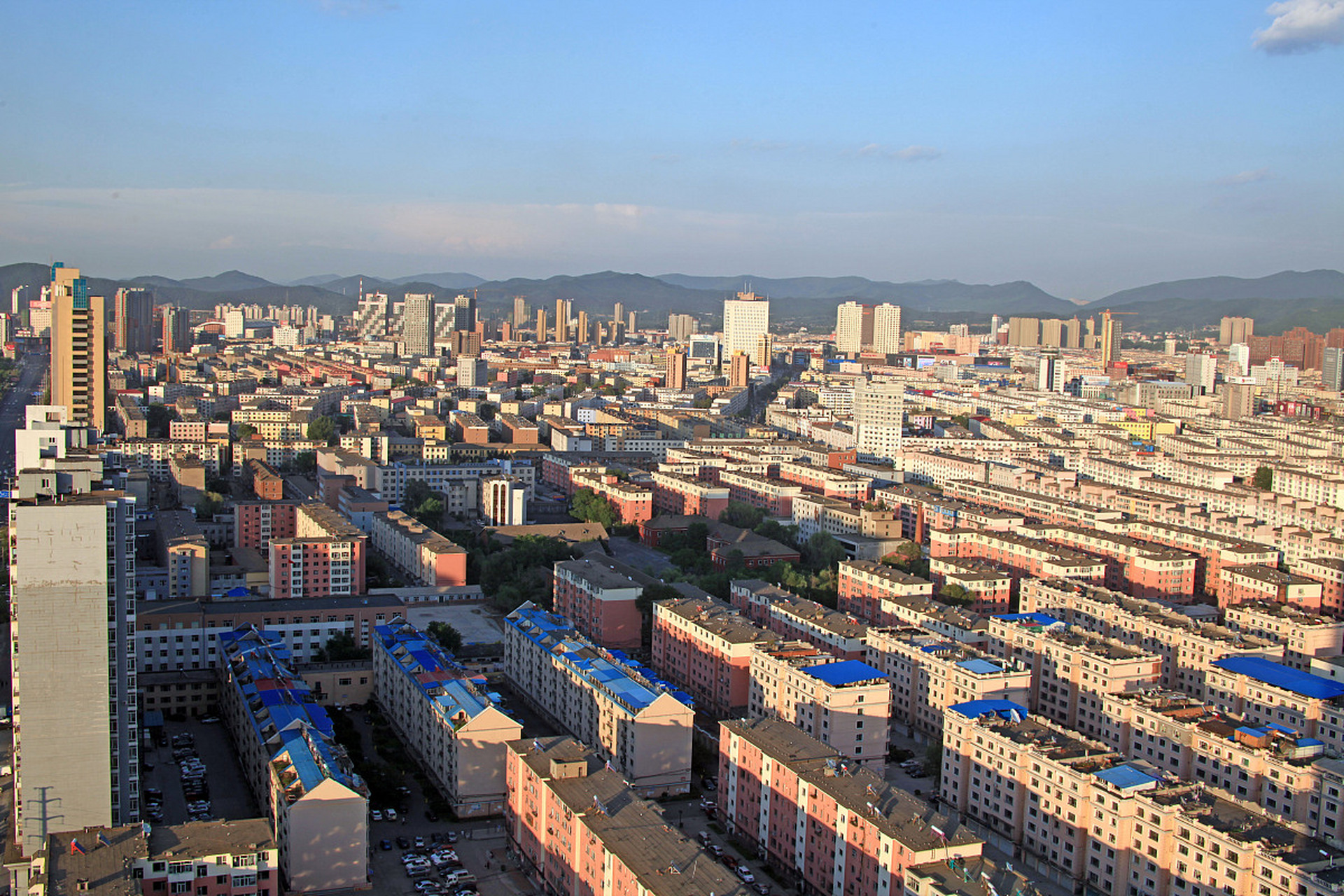 镜头里的春天# 磐石市,位于吉林省中部,因其丰富的自然资源和美赖哪