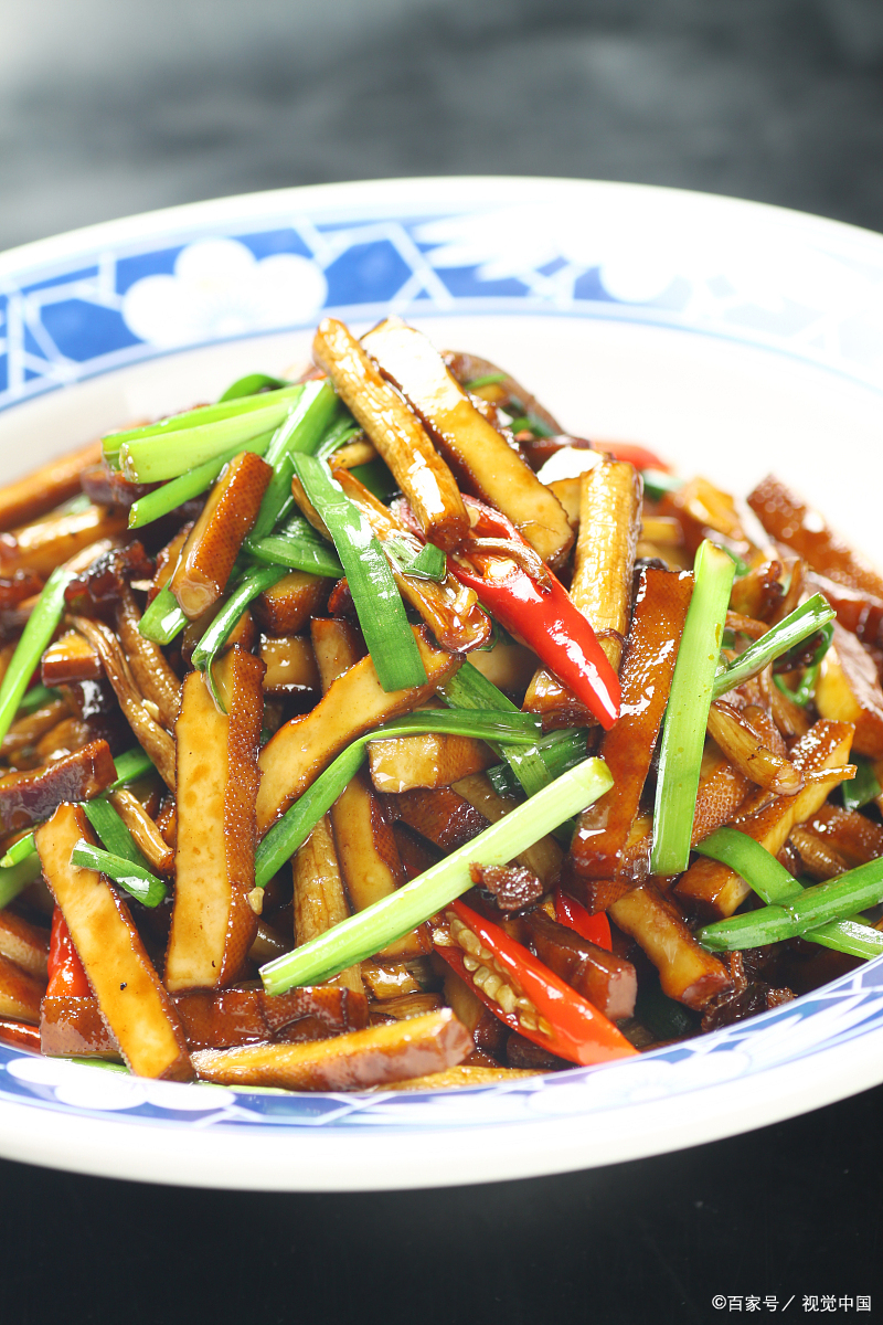 平日里吃腻了油腻肉菜的朋友们,今天必须得来学学我的这几个素菜做法