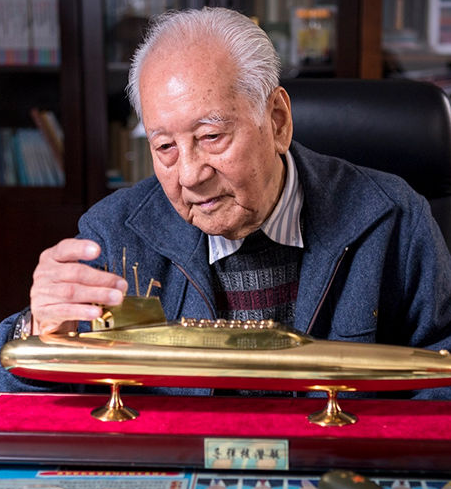 "感动中国人物"黄旭华:92岁仍健在,妻子儿女如今生活