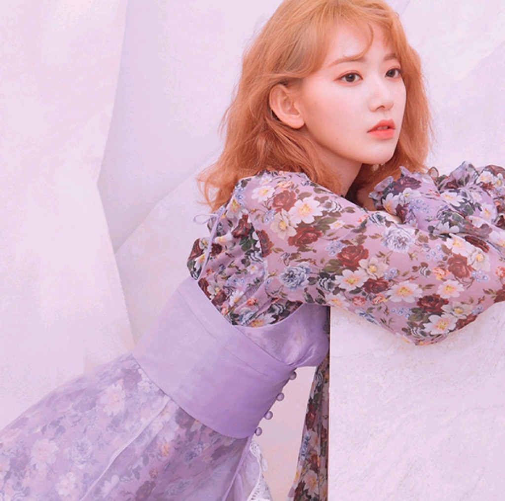 以长发和洋娃娃美貌成为"ending妖精"的izone sakura宫脇咲良